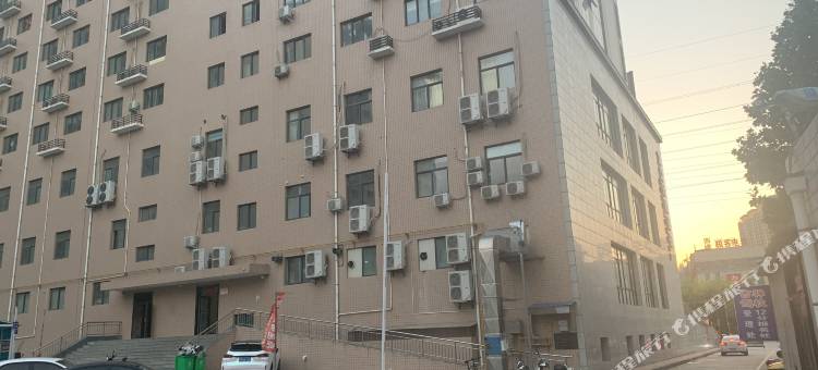 辰瑞电竞公寓(三门峡吉祥大厦店)图片