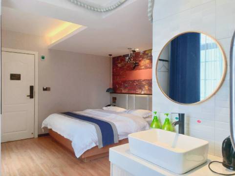 印象星辰民宿(五一广场坡子街店)