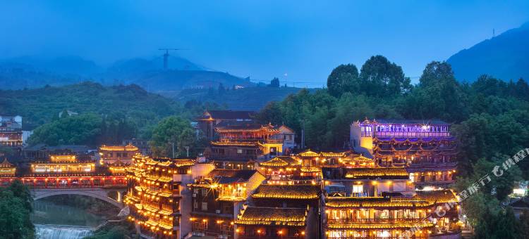 花筑·芙蓉镇银河山庄(王村大瀑布店)图片