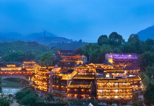 Floral Hotel Furong Town Galaxy Heights Hotel(Wangcun Waterfall Store) Hotel Overview