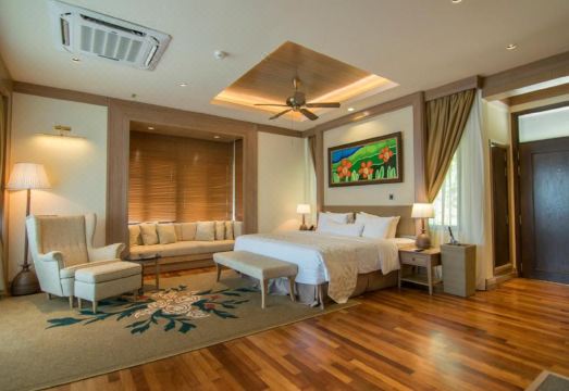 Royale Chulan Cherating VillaHotel Overview