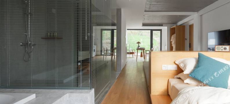 莫干山原舍·怀谷私汤溯溪民宿(野邻花园营地店)图片