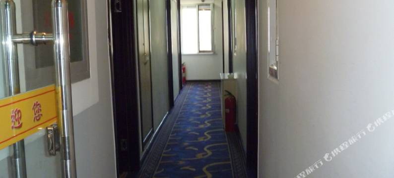 时尚睡吧宾馆(承德附属医院店)图片