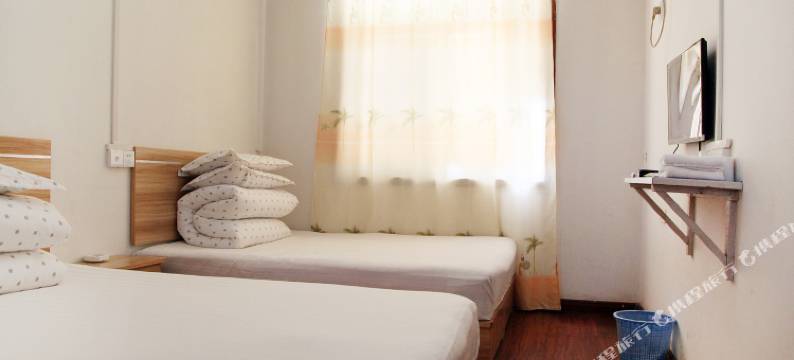 广源住宿(关东街汤逊湖社区店)图片