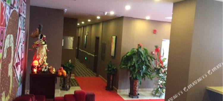 派酒店(哈尔滨中央大街索菲亚教堂市医院店)图片