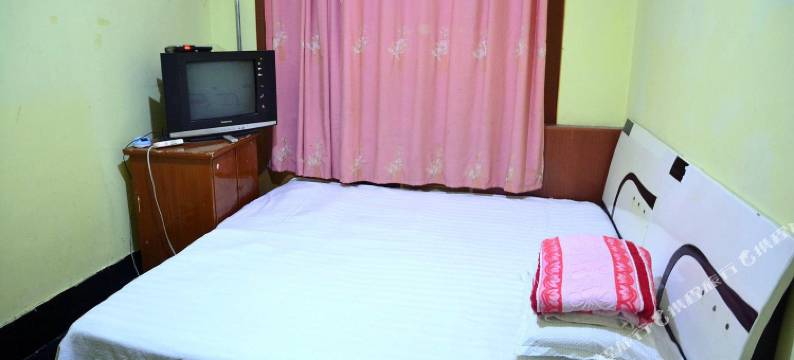 泰安龙潭招待所(泰山站中心医院店)图片