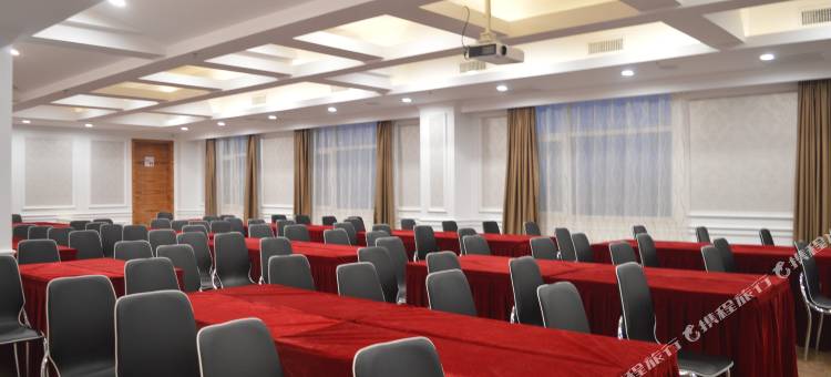 鸿雅酒店(石家庄火车站万象城店)图片