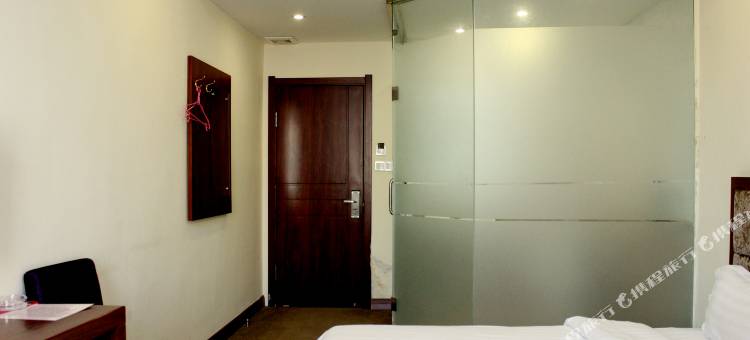 法库恋依家快捷酒店图片