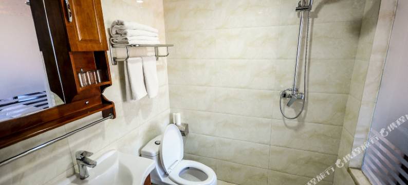 青龙泰和宾馆图片