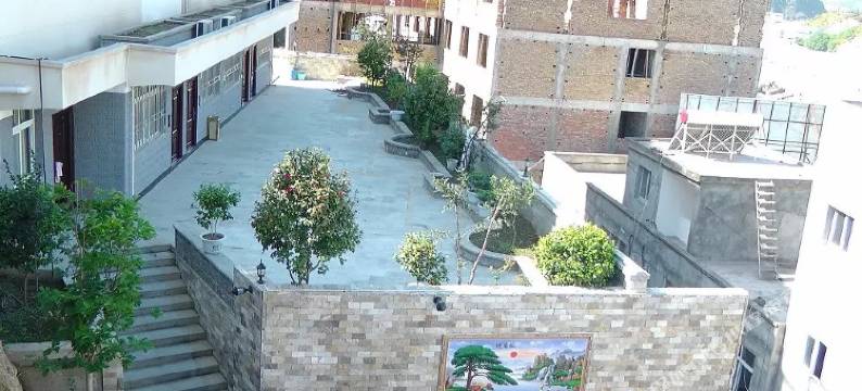 泸定康巴游客宾馆图片