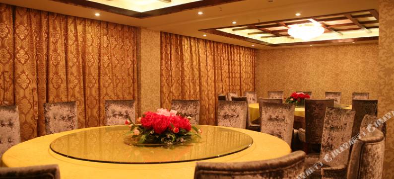 峨眉山金盾名人国际酒店图片