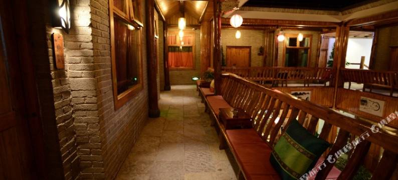 罗平花语堂人文客栈(花海旅游小镇店)图片
