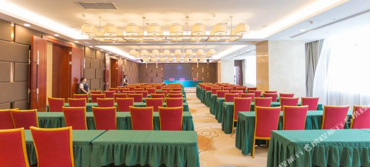 聚能国际酒店(金堂万达广场店)图片