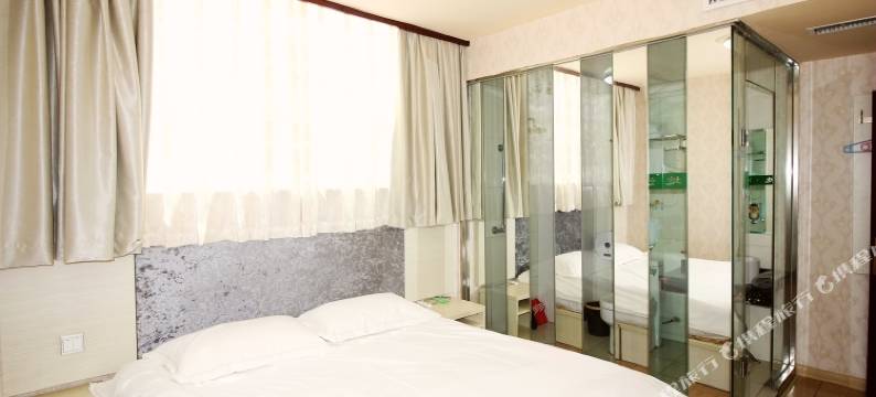 爱客100连锁宾馆(青岛流亭商务区二店)图片