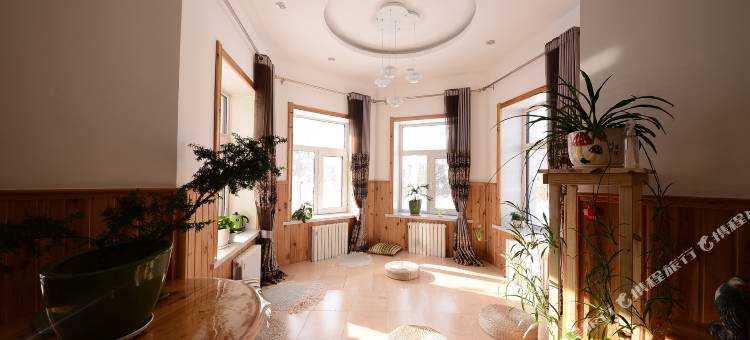 亚布力沁雪木屋别墅酒店图片