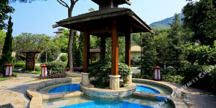 清远佛冈碧桂园假日温泉酒店1晚含双早 双人无限次温泉,更有3人/4人/6