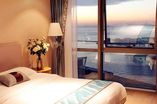 青岛繁星海景公寓(栈桥火车站店)