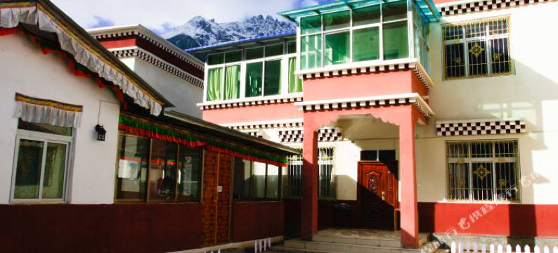 波密解忧别院图片