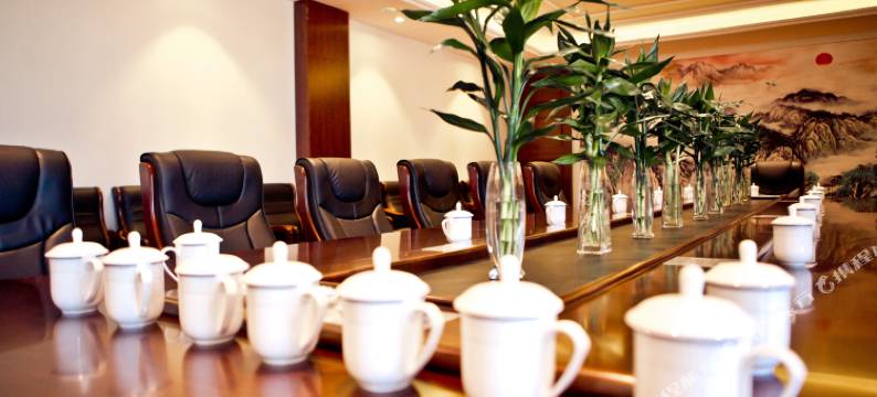 青冈龙盛世纪大酒店图片