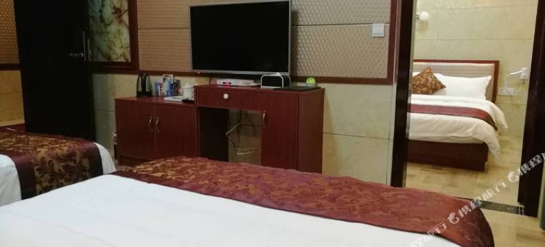 平江纯溪大酒店图片