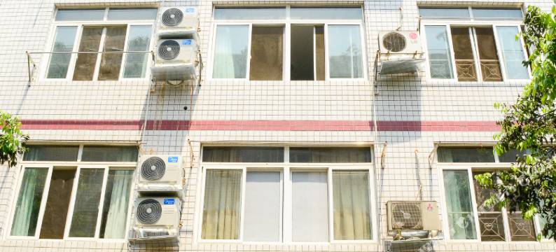 成都三弟民宿(伏龙小区店)图片