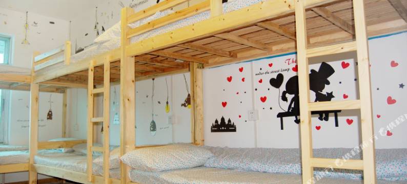 街角青年旅舍(哈尔滨中央大街店)图片