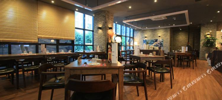 维拉套房酒店(Vella Suite Hotel)图片