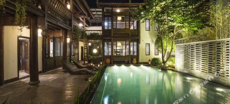 丽江且亭设计师园林客栈图片