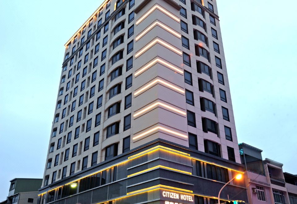 高雄国际星辰饭店外景图
