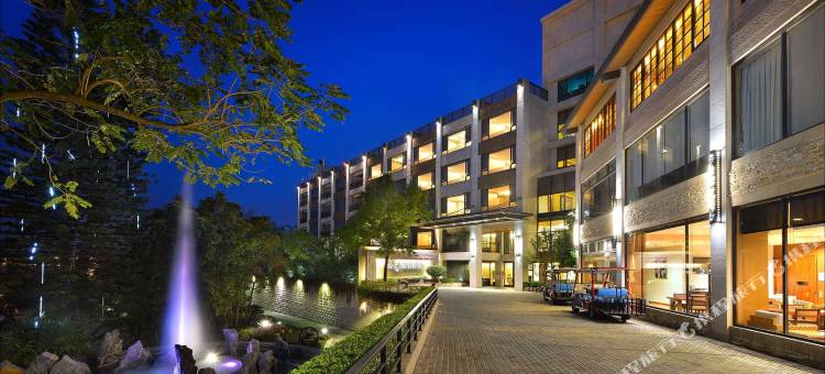 高雄花季度假饭店图片