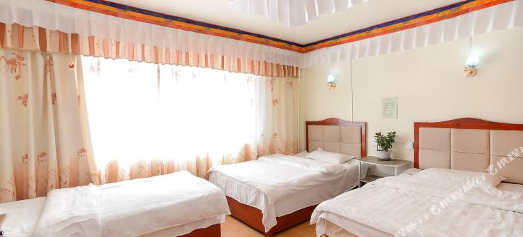 林芝猎人青年客栈图片