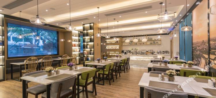 中山二路利和广场亚朵酒店图片