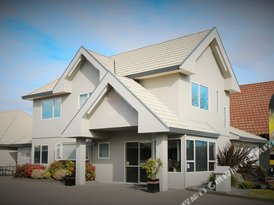 芬顿卡普里酒店