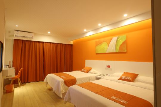 开业:2017贝壳酒店(海南省琼海市金海路酒店)位于琼海市166号(金海路