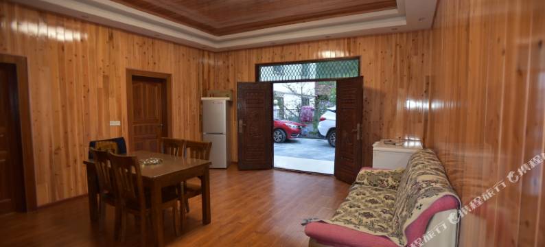 理县学浩民宿图片