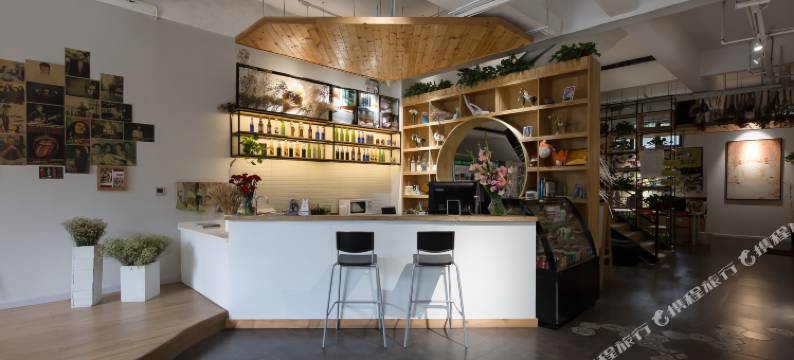 比邻青年客栈(洛阳龙门站店)图片