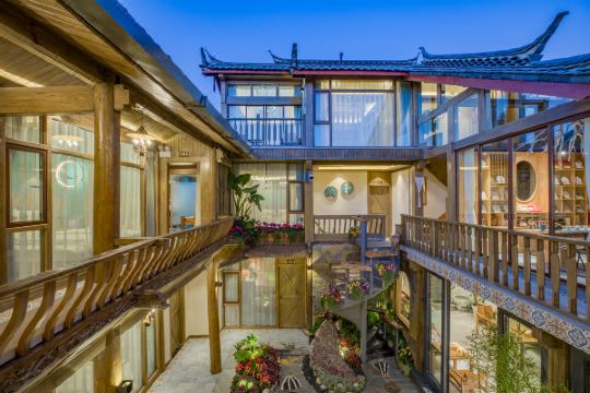 艺束61设计师轻奢度假民宿丽江束河博物馆店