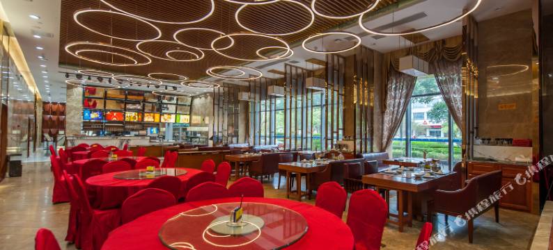 和航伯尔盛国际酒店(河源亚洲第一高喷泉店)图片