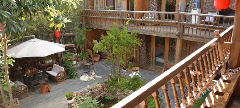 丽江束河龙隐客栈图片