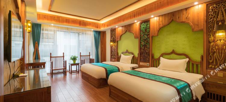 西双版纳澜湄江畔度假酒店(泼水广场店)图片