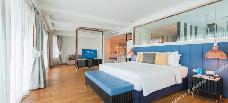 A-One芭提雅皇家邮轮酒店(A-One the Royal Cruise Hotel Pattaya)图片