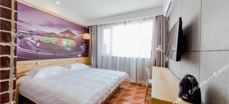 易佰酒店(石家庄铁道大学义堂地铁站店)图片