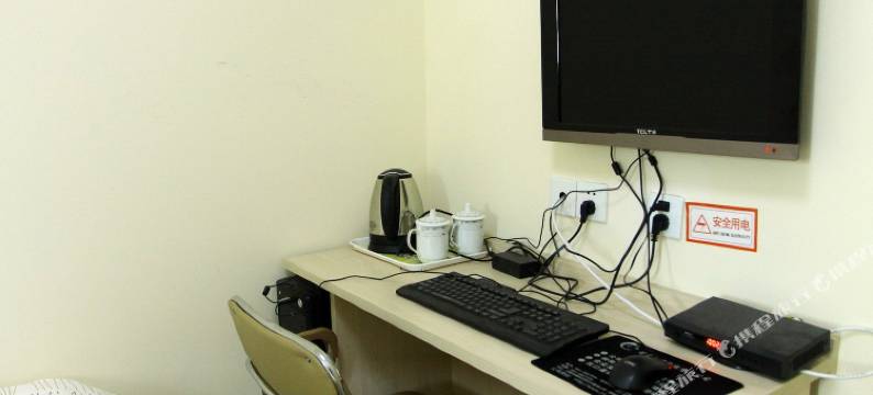 聚客宾馆(济南交通学院店)图片