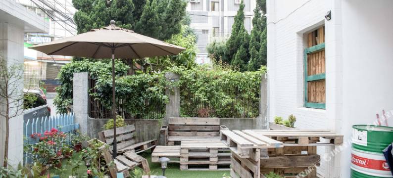 台中框框背包客栈图片