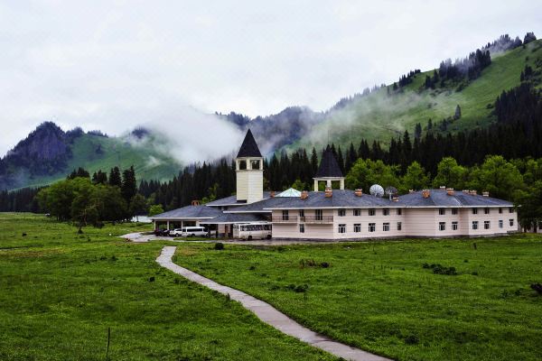 尼勒克阿克塔斯度假村预订价格,联系电话位置地址【携程酒店】