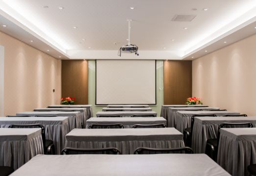 Yitel (Shanghai University Qinghe Road) Hotel Overview