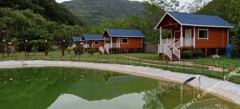 两当嘉源山庄图片