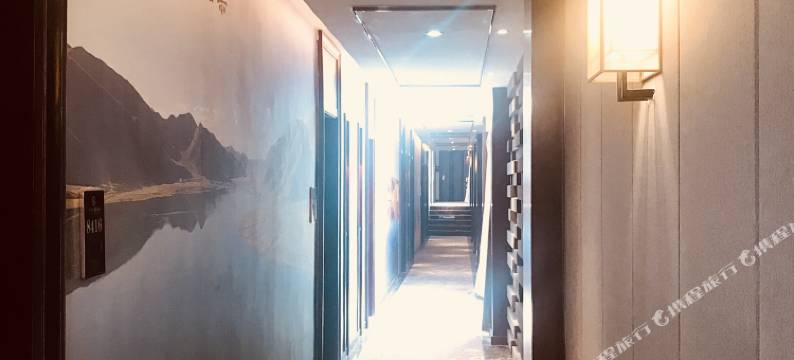 石渠石刻王国酒店图片