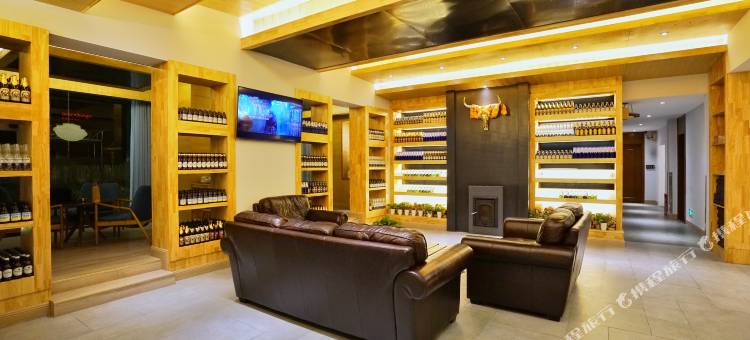 波密平措康桑度假酒店图片