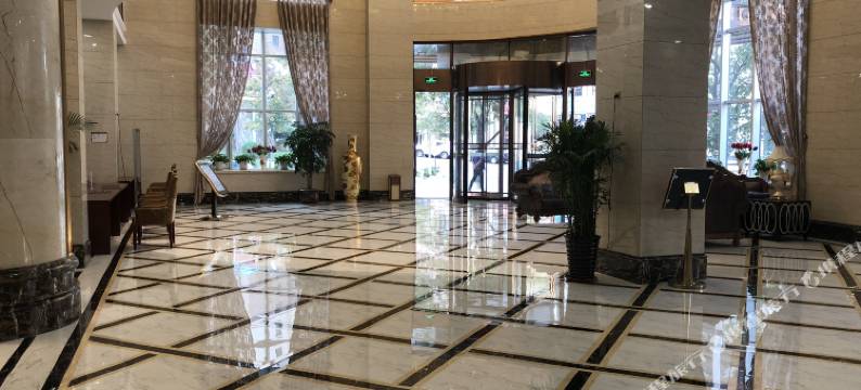 大连蓝堡酒店图片